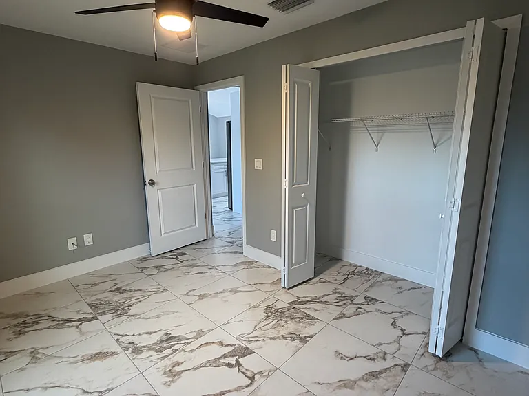 2875 NW 35th Ave — Photo 13