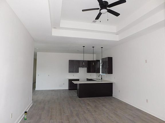 2nd image of 2426 Lamanche St