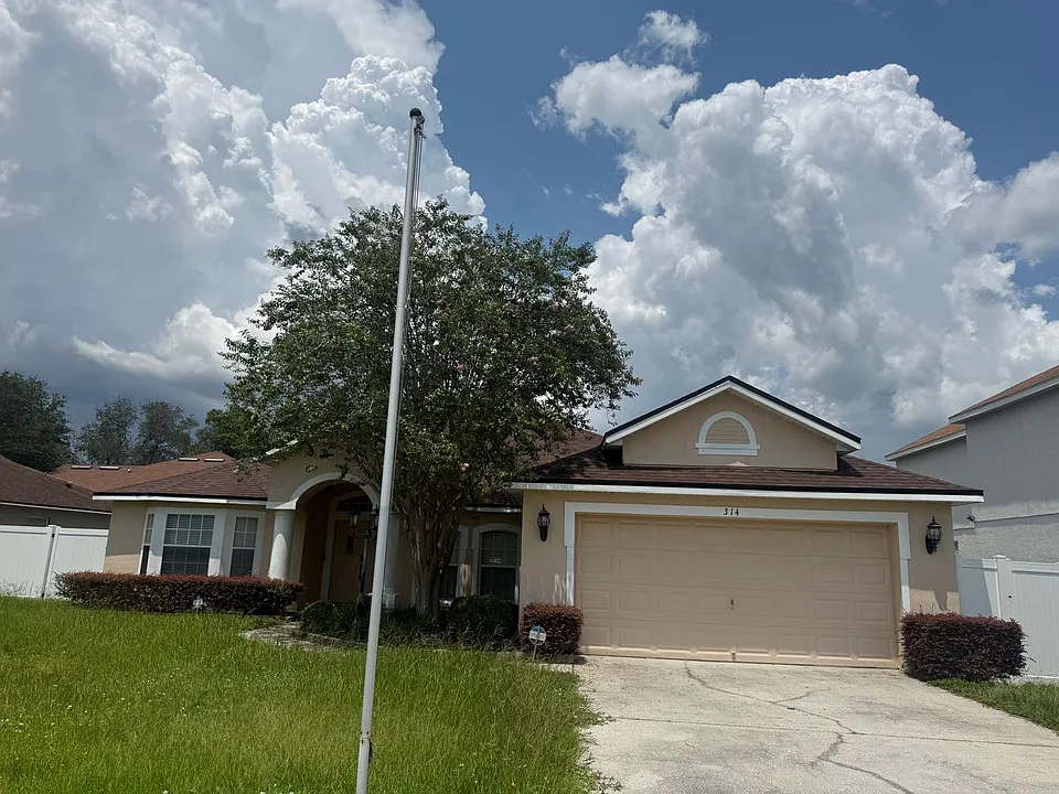 314 Erie Dr
