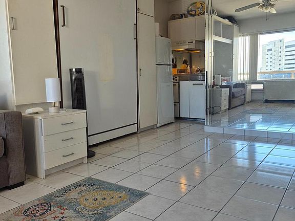 5th image of 108 S Montpelier Ave APT 411