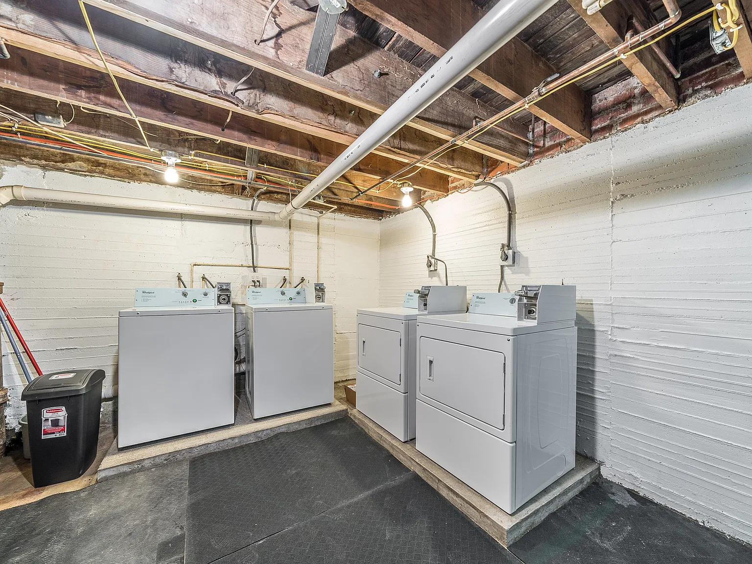 2 bed, 700 sqft, $1,300 — Photo 4