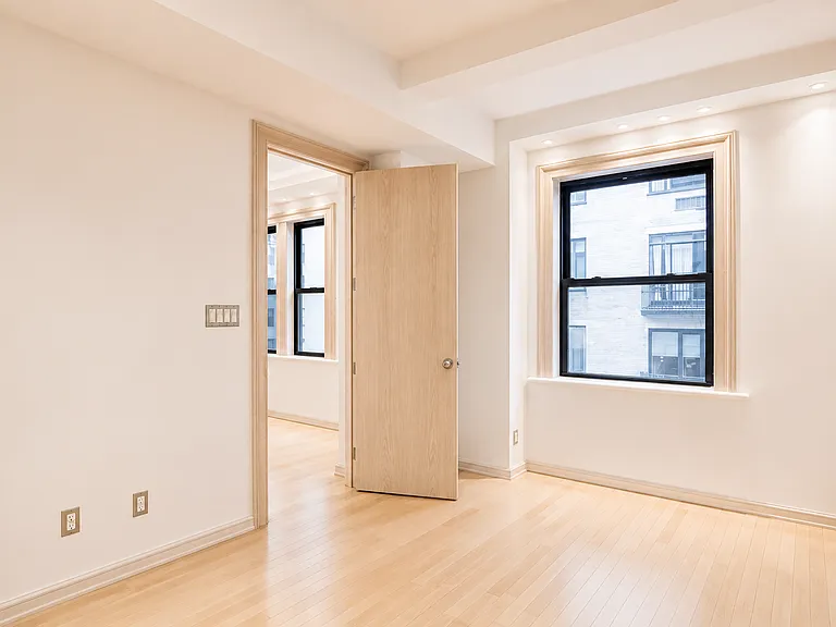 145 W 58th St #11M — Photo 10