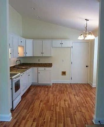 5th image of 1310 Lake Mallard Blvd