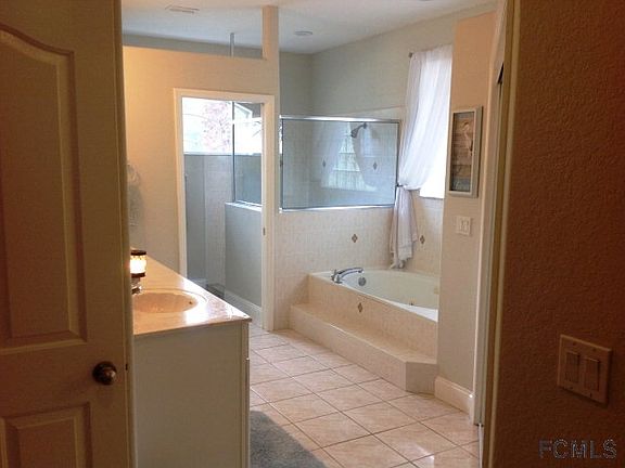 5th image of 72 Forest Hill Dr