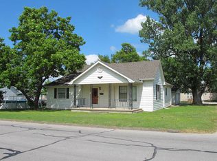 715 S Hall St, Webb City, MO 64870