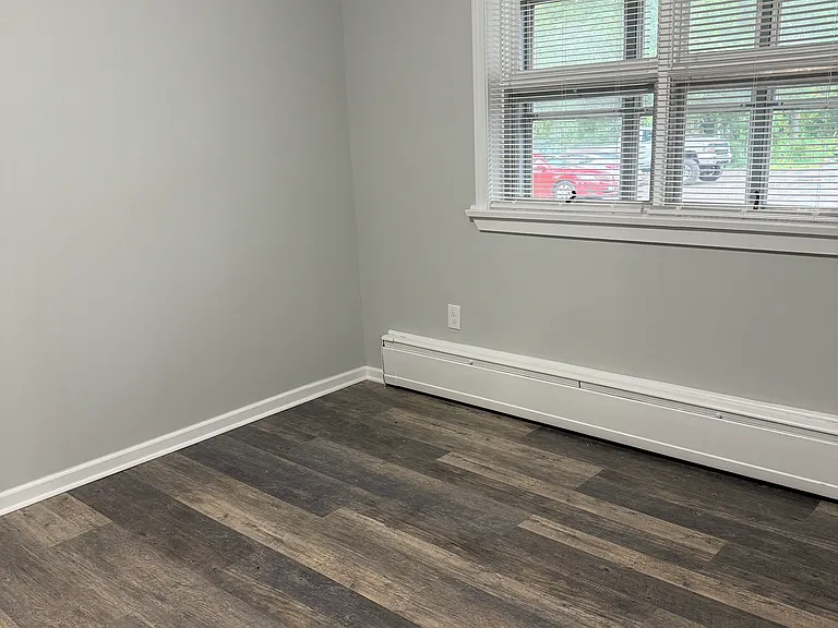 31 E Main St #4 — Photo 7