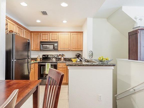 4th image of 112 Franklin Beach Pl