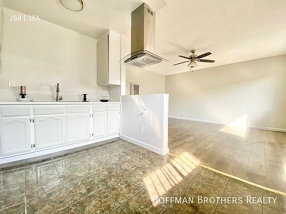 3rd image of 859 W 81st St #11A