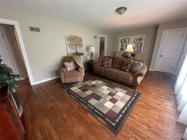 1744 Luce St, Cape Girardeau, MO 63701