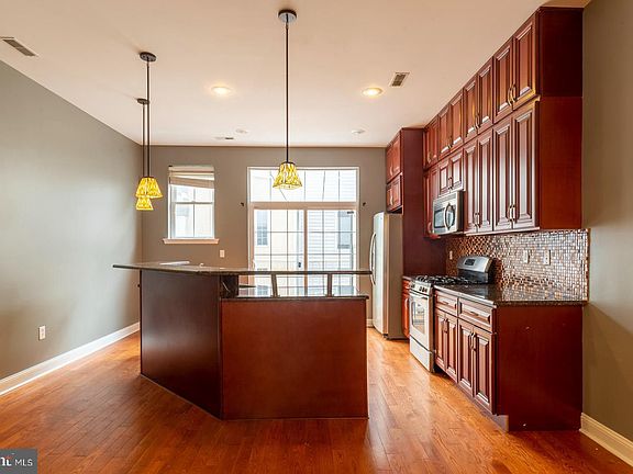 2nd image of 1017 S Dorrance St