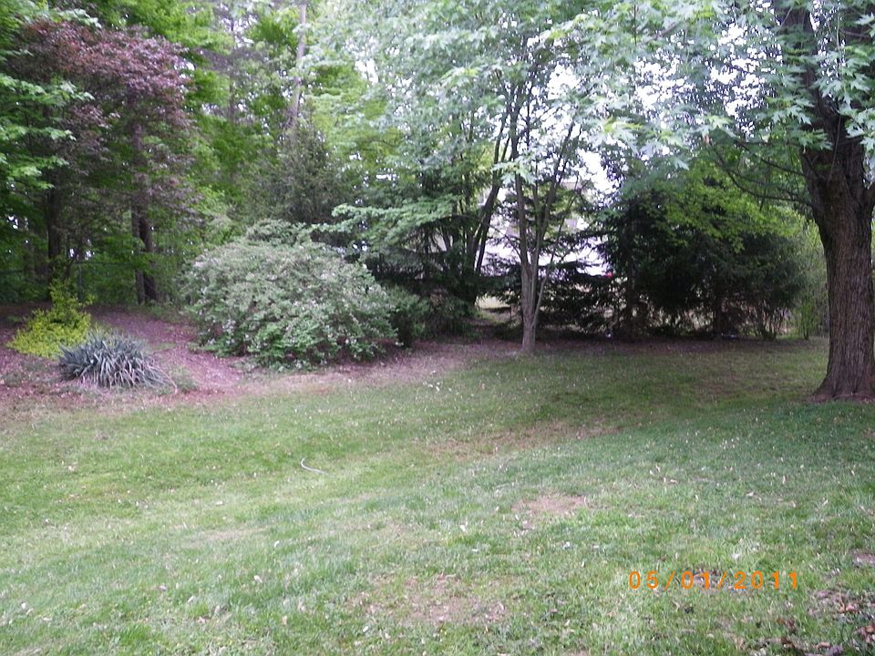 2nd image of 14089 Ryon Ct