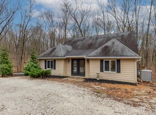 3225 E Webber Hill Rd, Trafalgar, IN 46181