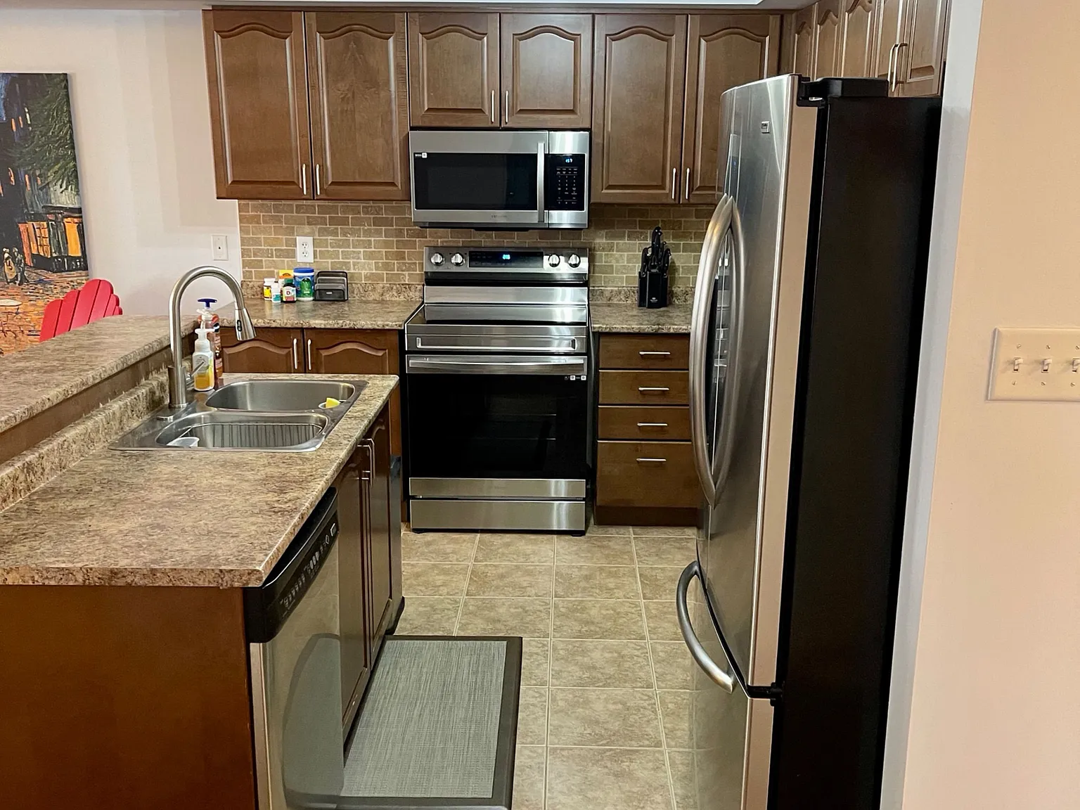 3 bed, $3,088 — Photo 3
