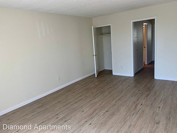 5th image of 4676 Noyes St APT J