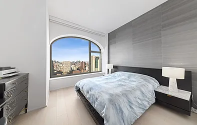 Rented by R New York