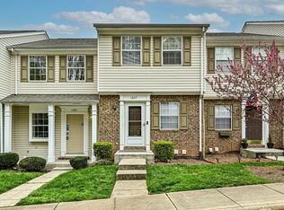 1227 Maple Shade Ln, Charlotte, NC 28270
