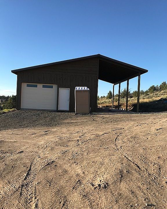 2nd image of 10250 SW Shad Rd