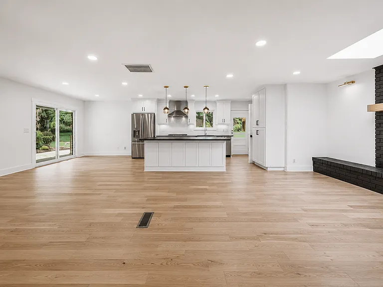 2243 N Hummingbird Ln — Photo 6
