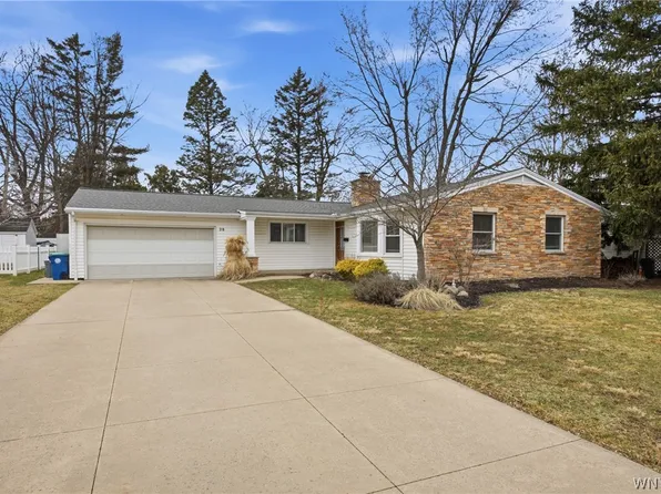 28 Fox Chapel Rd, Williamsville, NY 14221