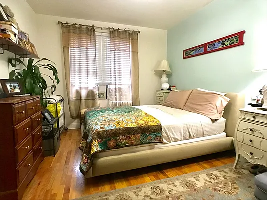 Rented by Sovereign Associates | media 8