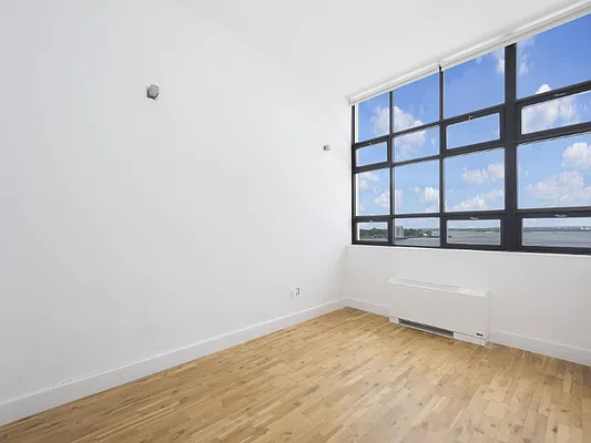 Sold by Sotheby's International Realty | media 19