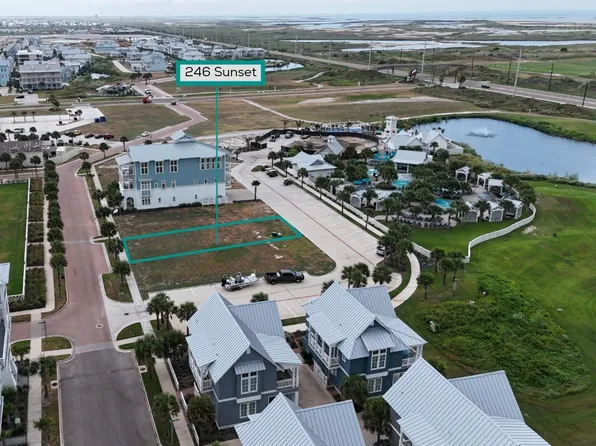 246 Sunset Ave, Port Aransas, TX 78373