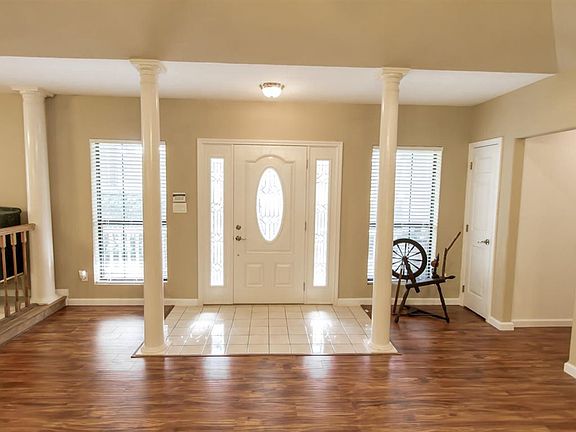 2nd image of 500 Countrywood Cir