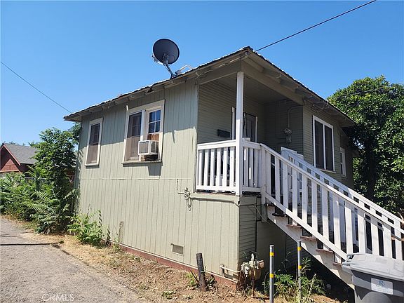 3rd image of 2235 Wilcox Ave