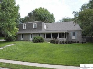 805 S 94th St, Omaha, NE 68114