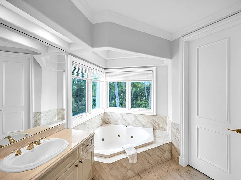 709 Idlewyld Dr — Photo 56