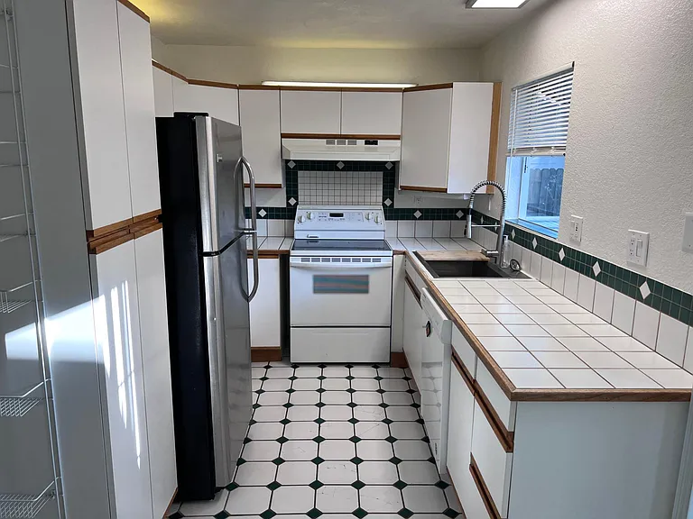 1535 Gannon Dr — Photo 3