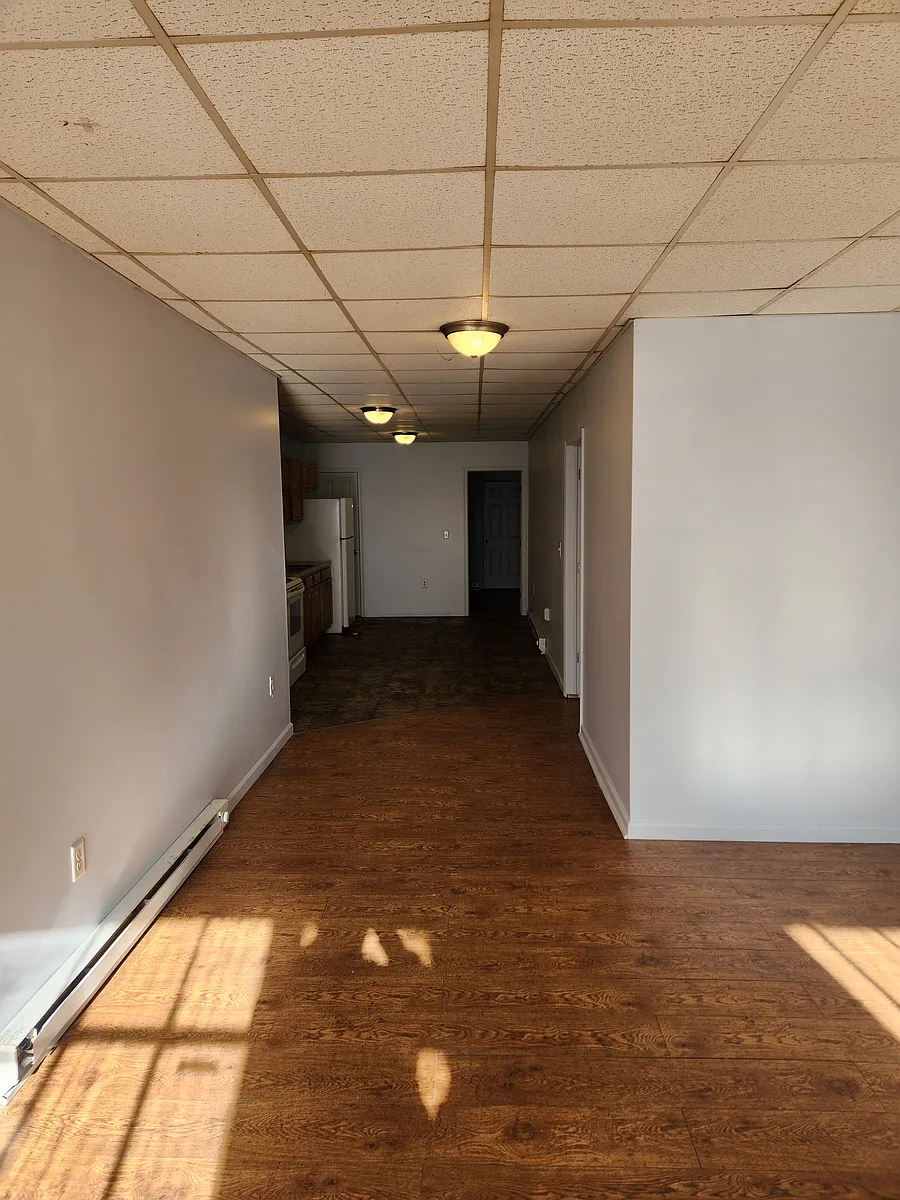 Building Photo - 35 S 2nd St #1