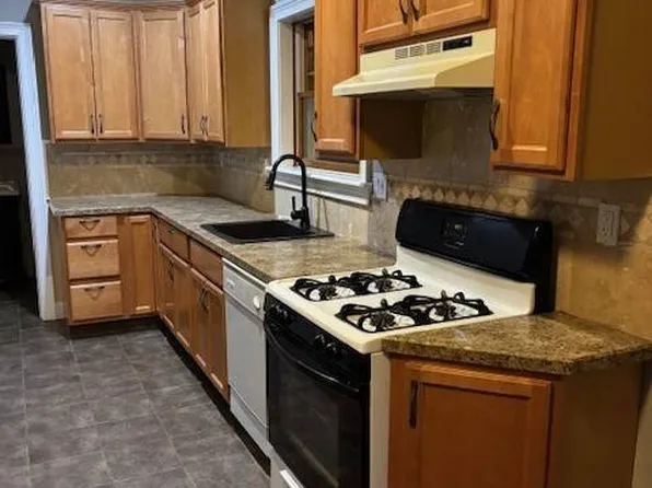 114 Collyer Ave, Staten Island, NY 10312