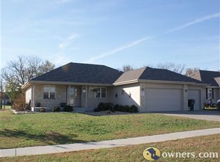 4523 SW Alexander Ct, Topeka, KS 66610