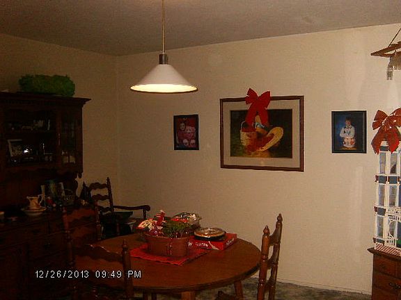 2nd image of 905 Todd Ln