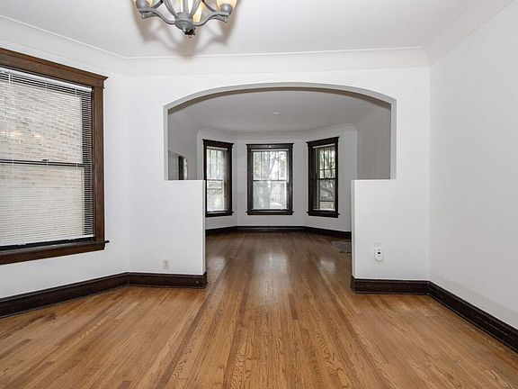 4th image of 5054 W Hutchinson St #1