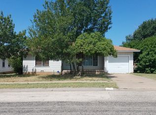 3303 Avenue A, Snyder, TX 79549