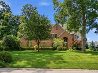 2534 Oakmoor Ln, Dayton, OH 45459