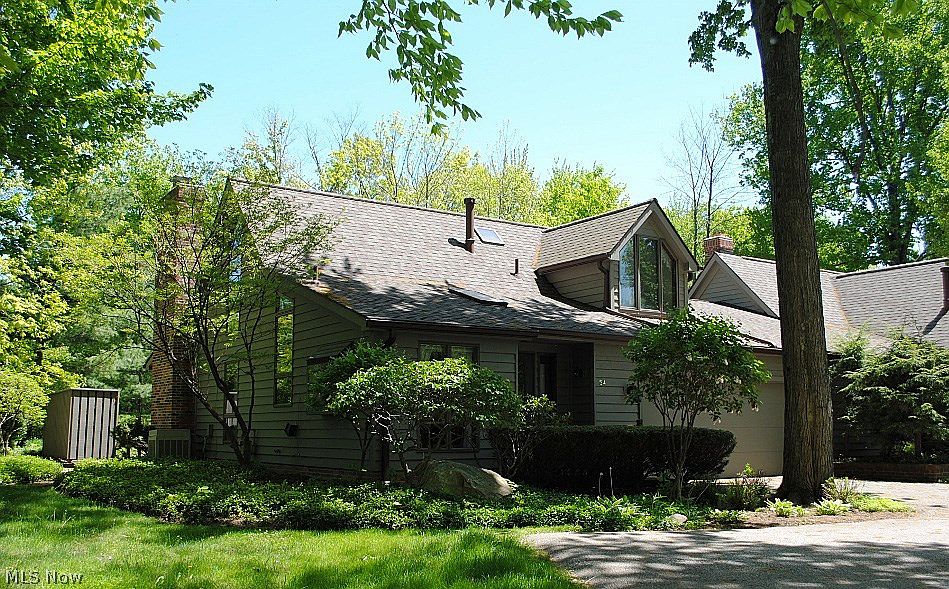 1st image of 54 Windward Ln
