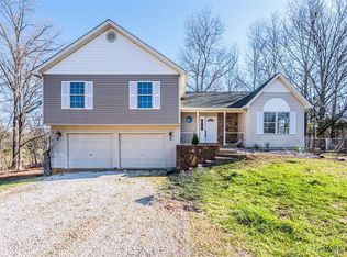 190 Hobbs Reesor Rd, Vine Grove, KY 40175