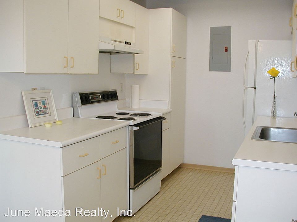 2nd image of 94-1440 Welina Loop #11Y