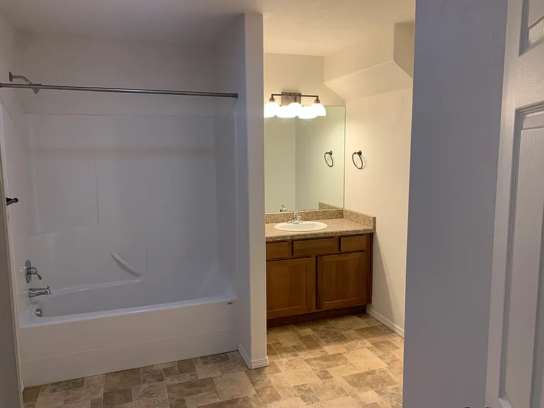 215 Spruce Rd — Photo 11
