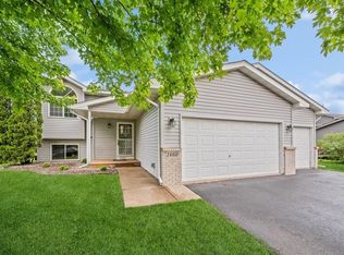 1660 Joes Lake Rd SE, Cambridge, MN 55008