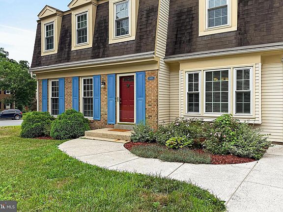 4th image of 9001 Penn Manor Ct