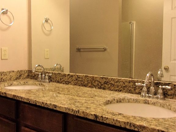 5th image of 3613 NW 51st St #2B-2BA-1311SQFT