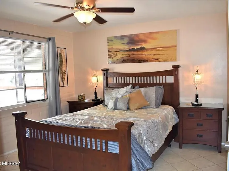 322 S La Canada Dr #D — Photo 2