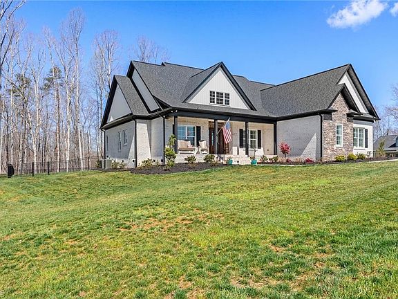 2nd image of 8108 Lulworth Dr