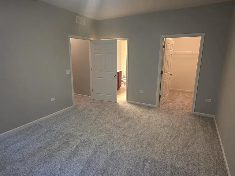 2250 Aurora Dr — Photo 16