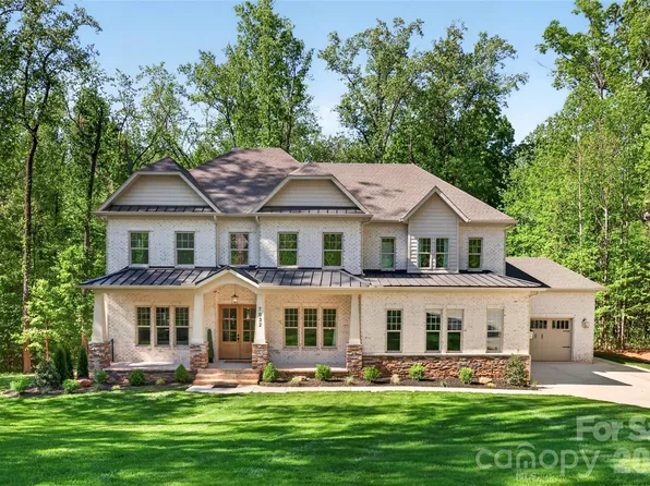 7832 Deerbridge St, Mint Hill, NC 28227