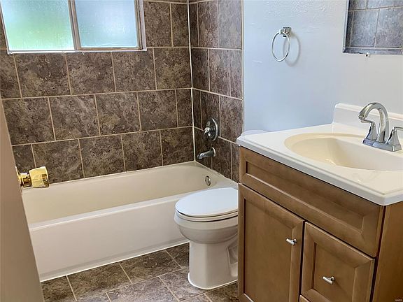 4th image of 10784 Tropic Dr #84-86